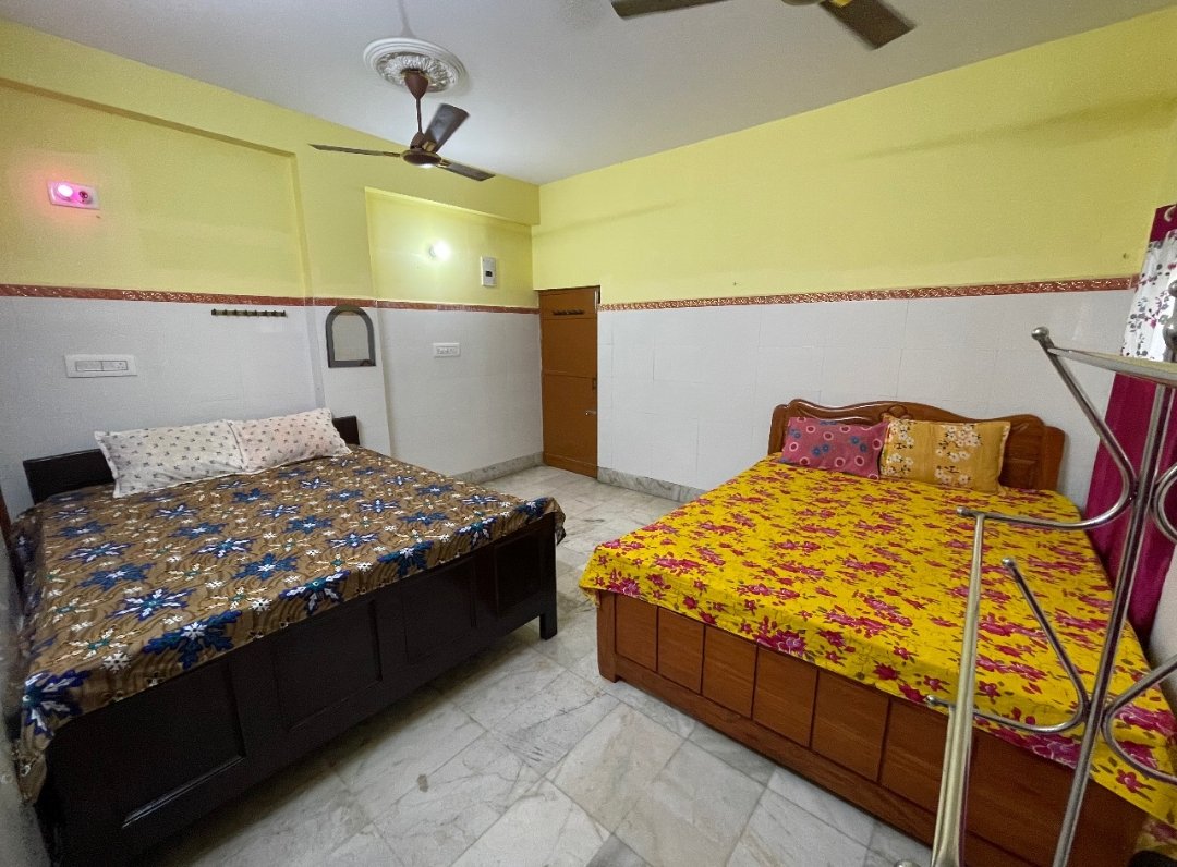 Room 305 Ac